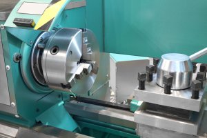 CNC Machining Parts with Spindle Rotation Control