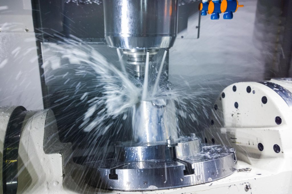 Cutting Fluids in CNC Machining Parts