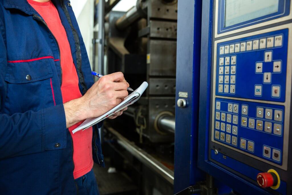 Machinist writes information from device